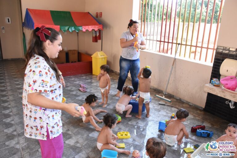 Leia mais sobre o artigo Dia de higiene corporal com a turma do Maternal I da Educação Infantil.