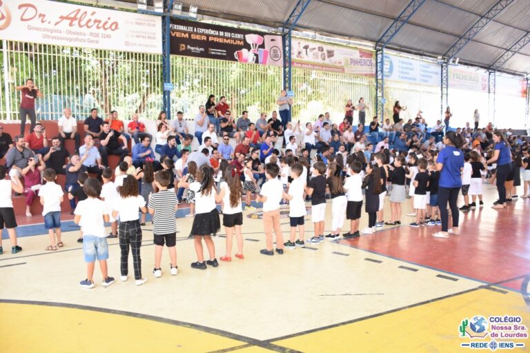 Leia mais sobre o artigo Homenagem aos pais: Turmas dos Prés I e II da Educação Infantil.