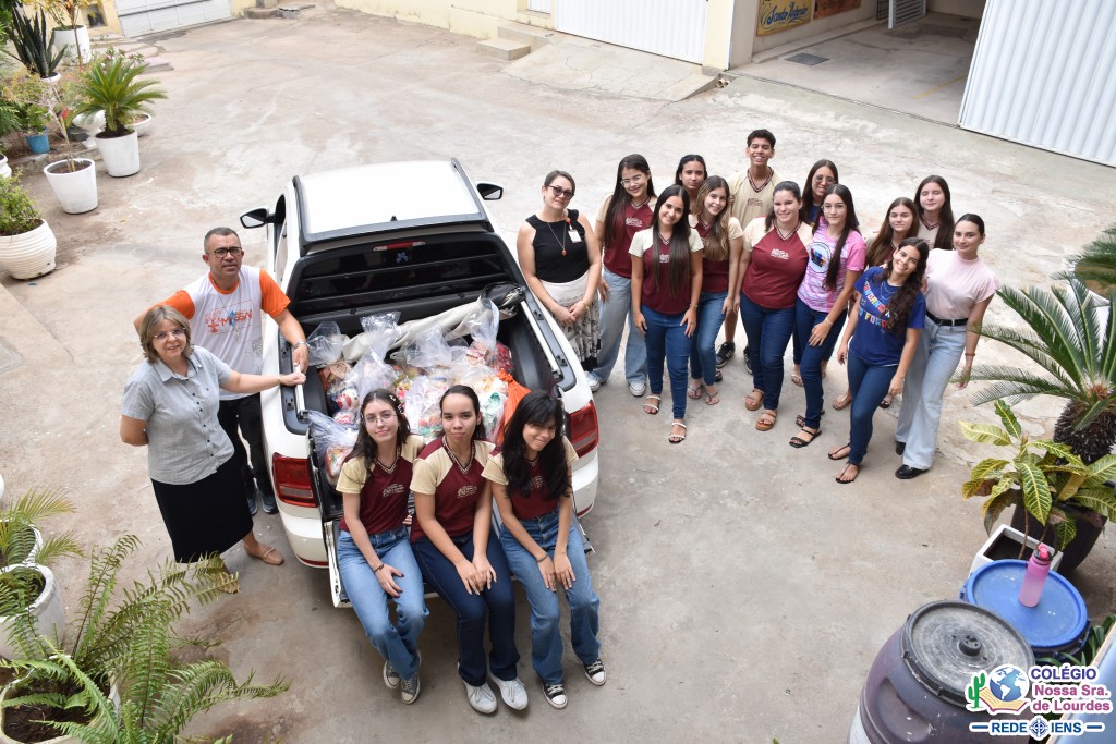 Leia mais sobre o artigo Thanksgiving Solidário – Entrega dos alimentos arrecadados ao Centro de Convivência Santa Dulce dos Pobres.